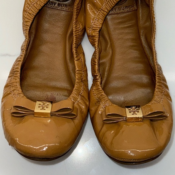 Tory Burch Eddie Logo Bow Patent Ballerina Flat Size 6 - Picture 13 of 13